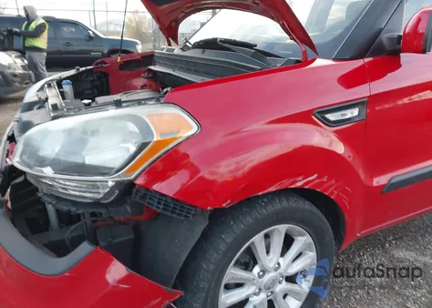 2013 Kia Soul z USA, uszkodzony, nr VIN KNDJT2A57D7615482